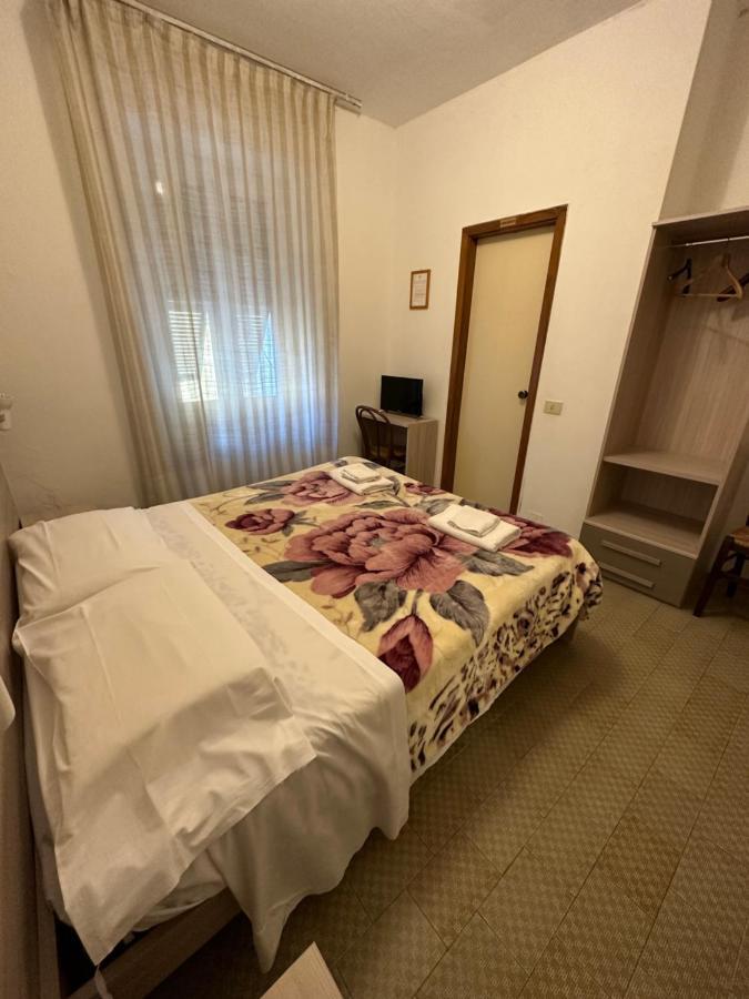 Hotel Aurora La Spezia Exterior photo